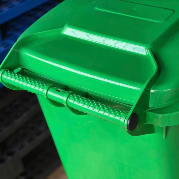 Thùng rác 120 lít tay nắm chắc chắn