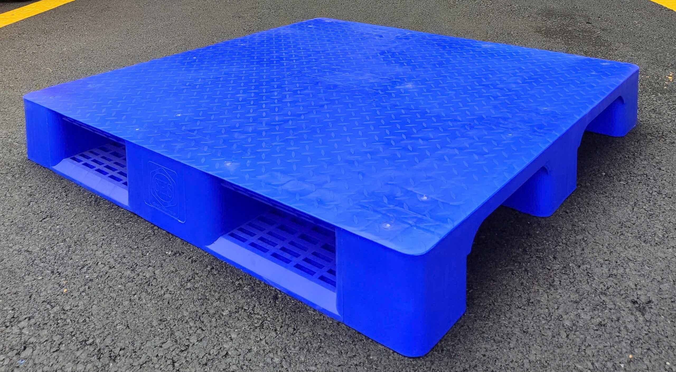 Pallet nhựa - Giá Pallet nhựa - Pallet nhựa 3 chân