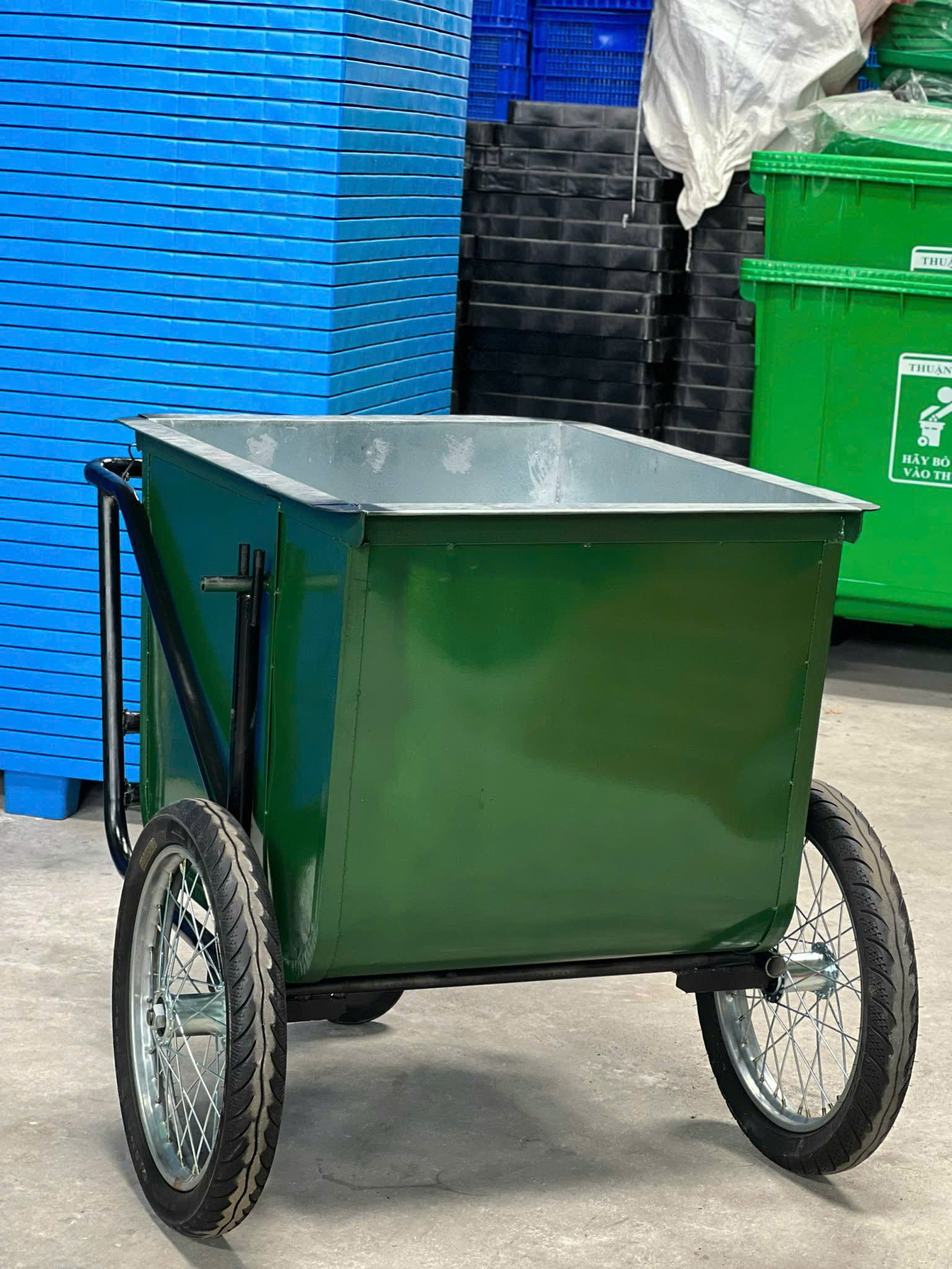 Xe gom rác - Xe đẩy rác – Xe gom rác 3 bánh
